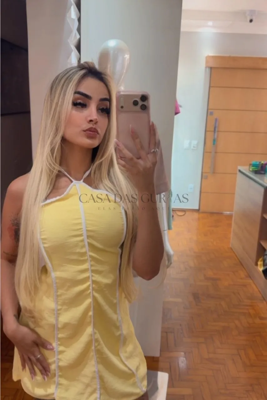 Louise Lins em Porto Alegre foto 3